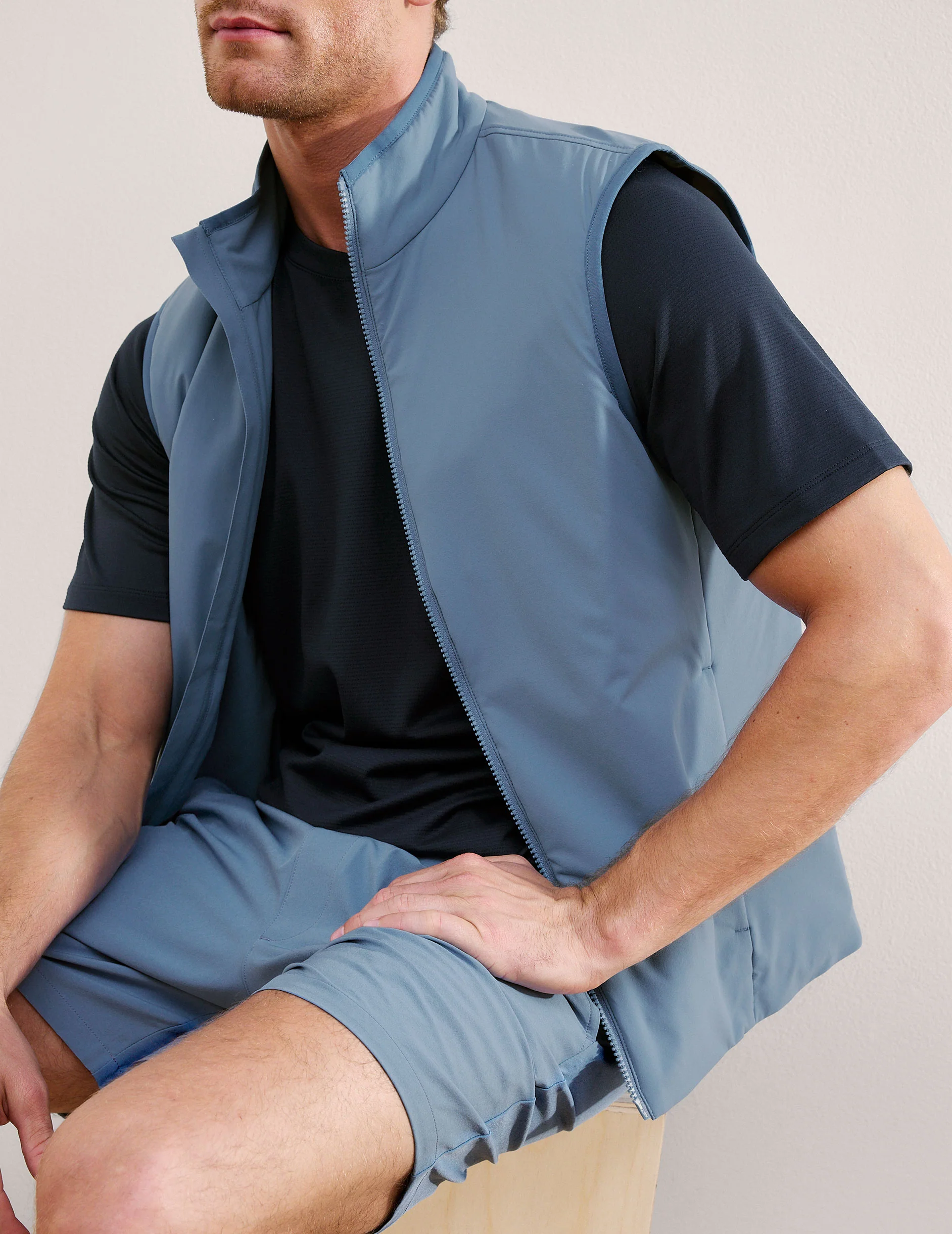 In Flight Insulated Men's Vest - Image 2