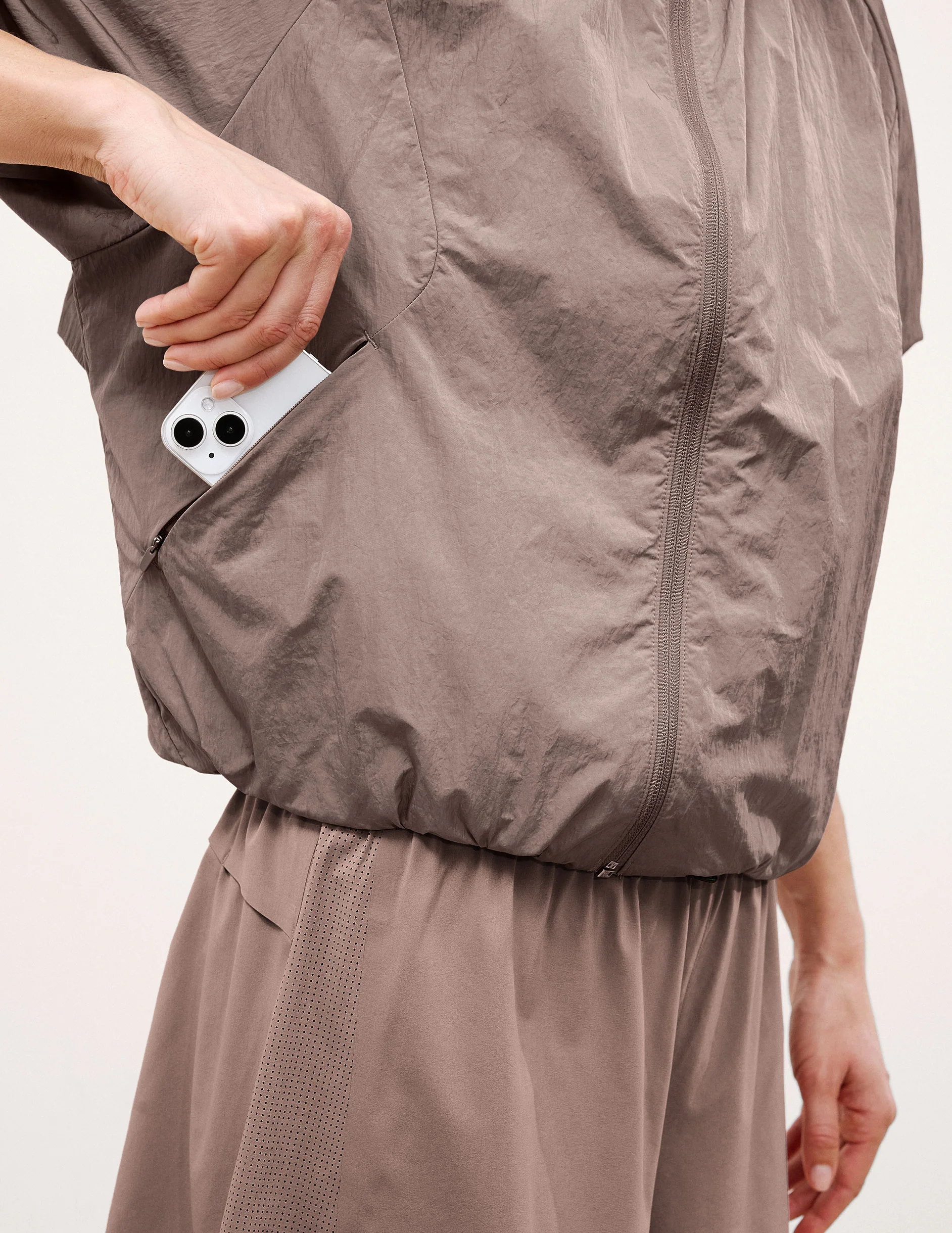 Limitless Hooded Jacket - Image 10