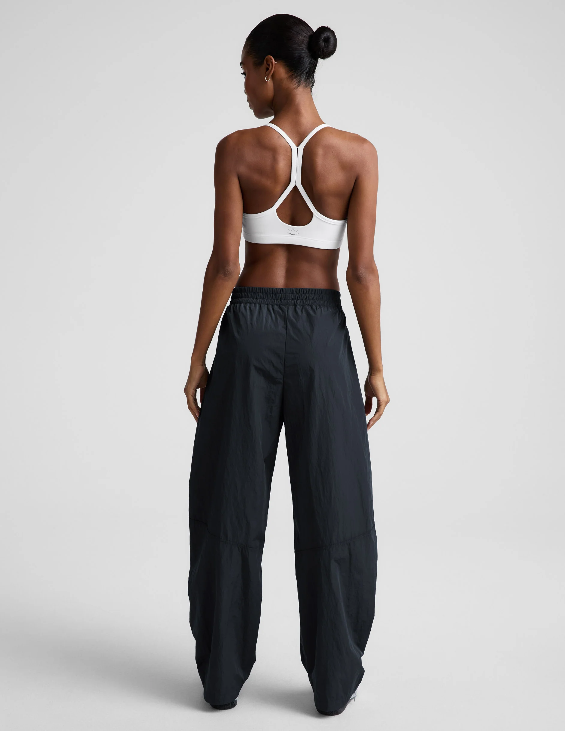 Limitless Mid-Rise Barrel Leg Pant - Image 4