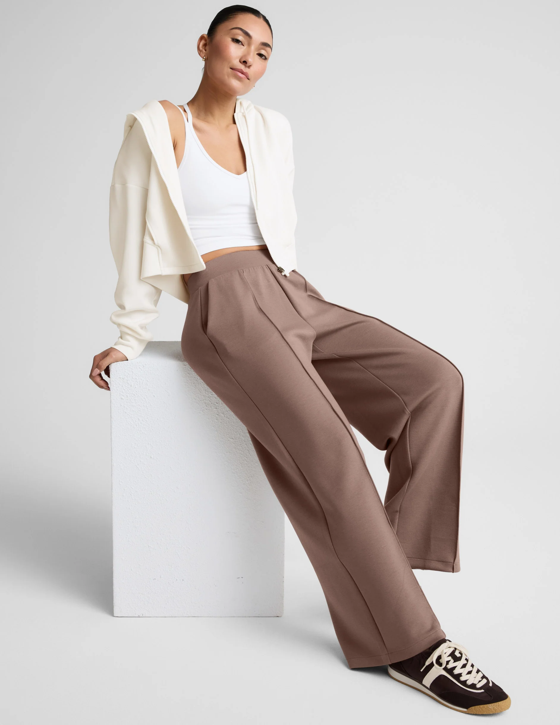 SoftSpring Wide Leg Pant 31" - Image 5